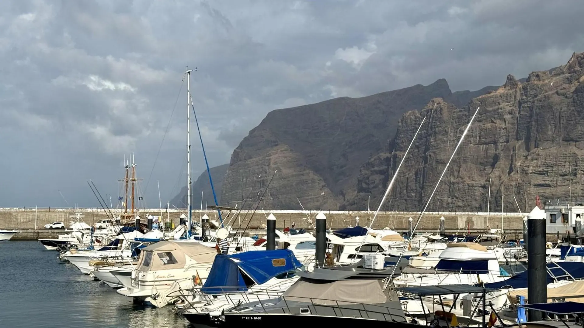 Peaceful Atlantic Getaway By Dream Homes Tenerife Puerto de Santiago  Espanha